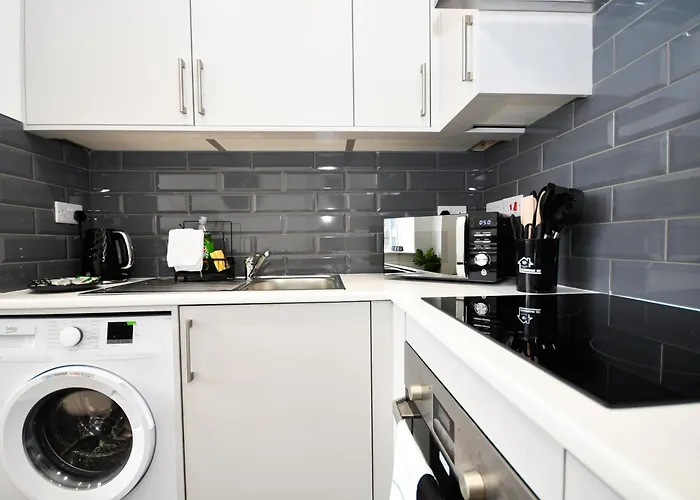 Cosy & Bright 1 Bedroom In 브래드퍼드